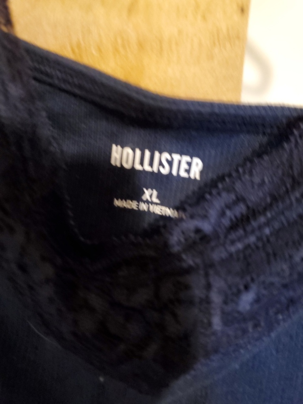 Hollister top - Picture 2 of 2